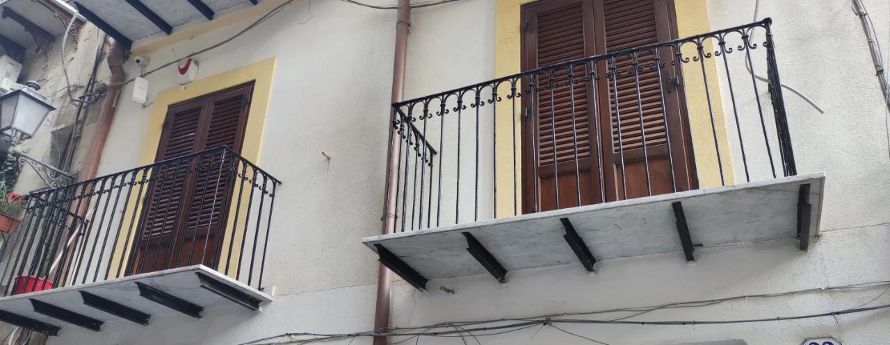 The Traveler'S House Apartment Palermo Exterior photo