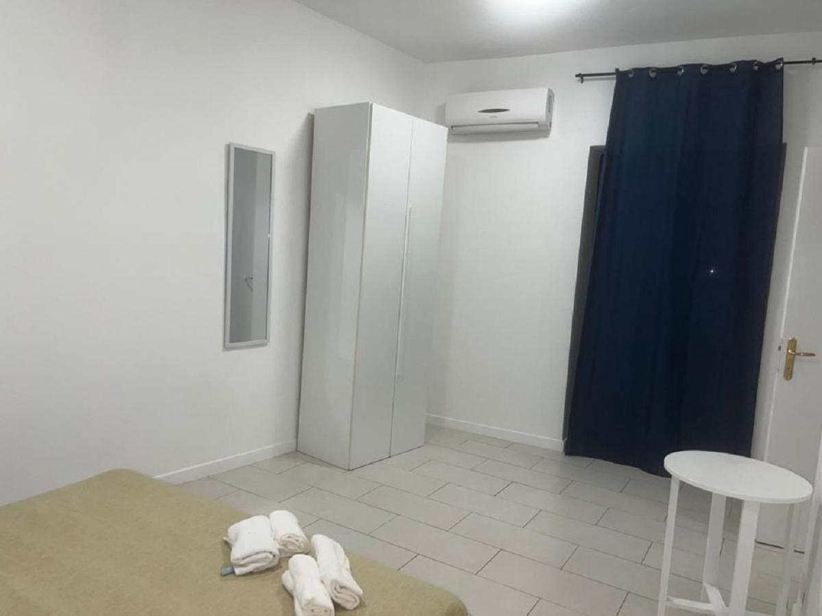 The Traveler'S House Apartment Palermo Exterior photo