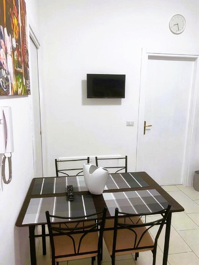 The Traveler'S House Apartment Palermo Exterior photo